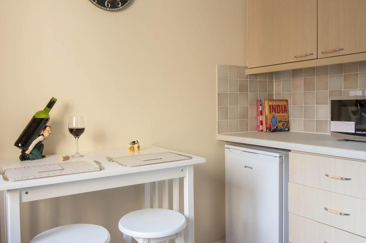 אדינבורו South Groathill - Lovely 2 Bed With Castle View מראה חיצוני תמונה